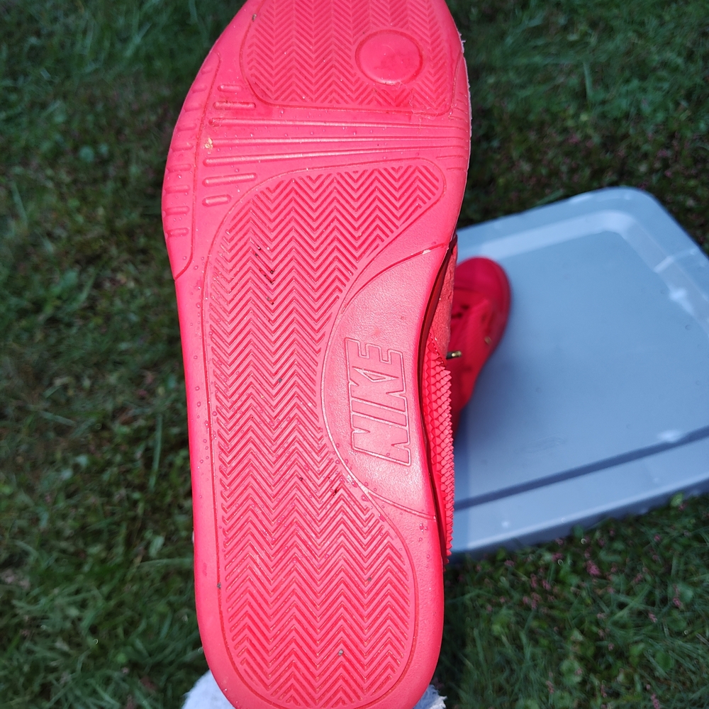 Nike Red High-Top Sneakers With Velcro Front. - Picture 6 of 9